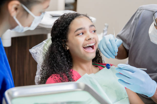 Best Emergency Dentist for Lost Fillings or Crowns in Raymond, IL